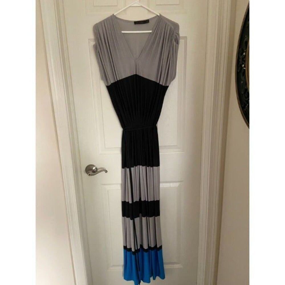 The Limited Dress (XS)